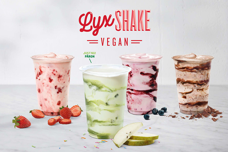 Flera olika milkshakes med texten Lyxshake vegan