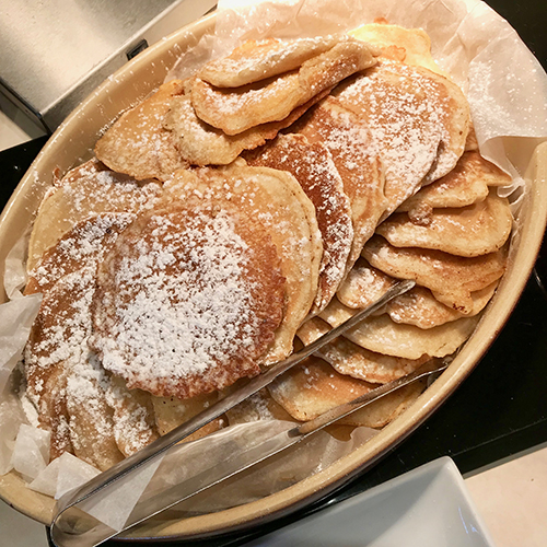 American pancakes i en oval form